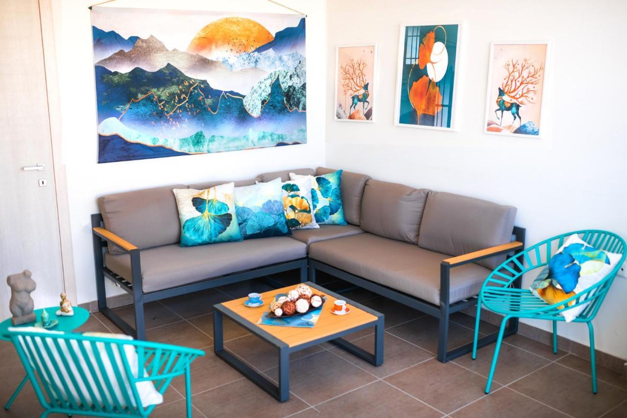 Sea Breeze Boutique Apartment Kavala Bagian luar foto